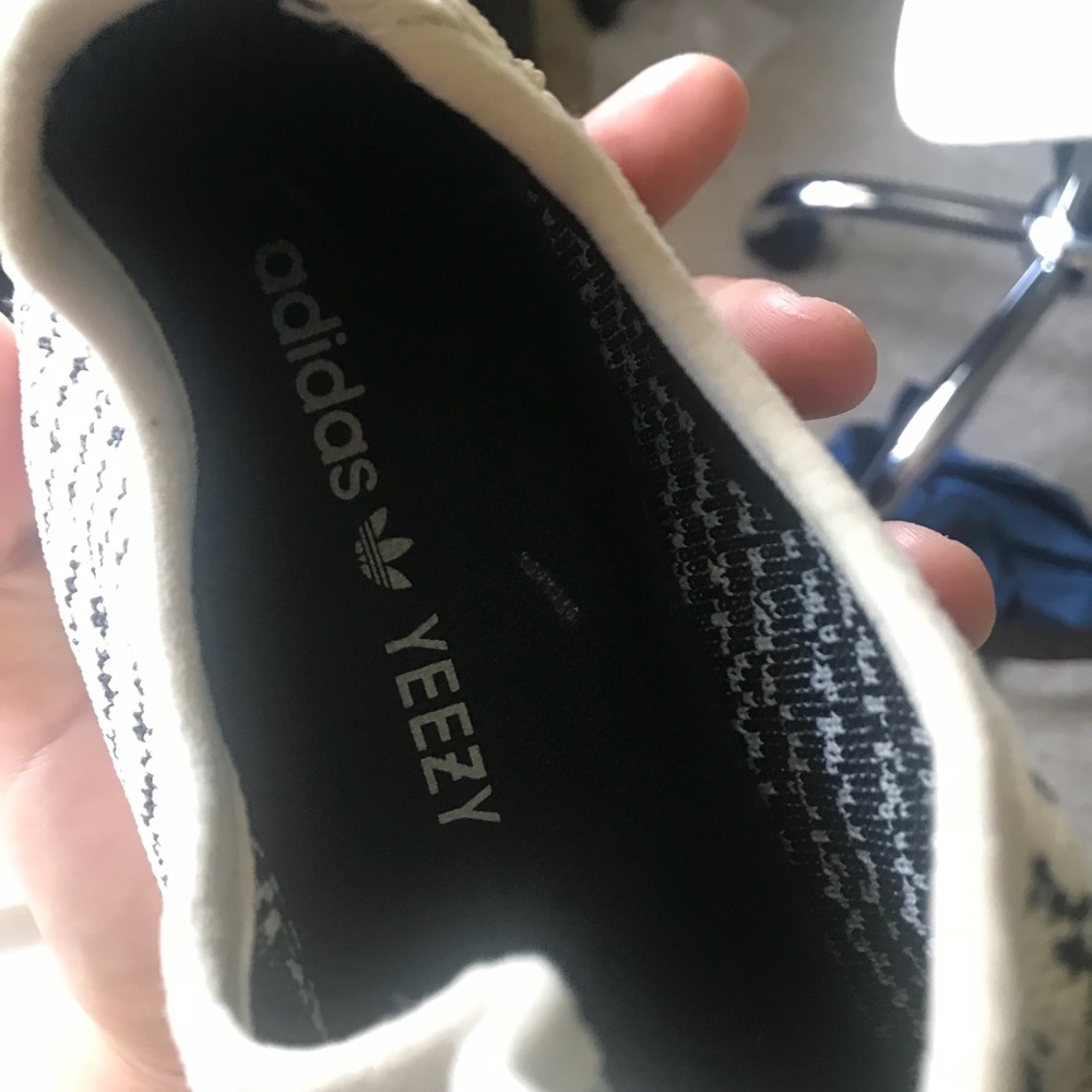 Yeezy - Picture 7 of 8